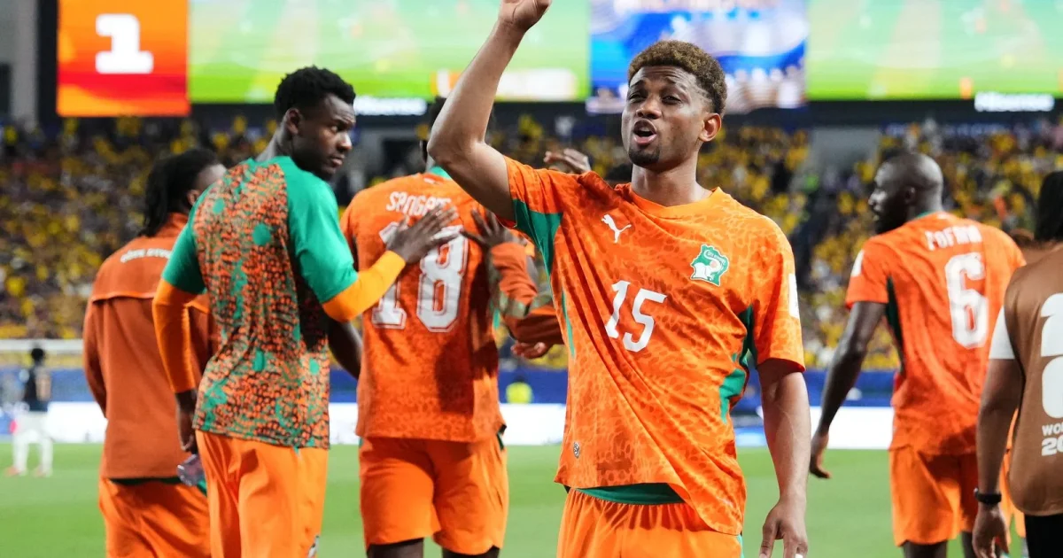 Amad Diallo scores late as Ivory Coast beats Ecuador at World Cup