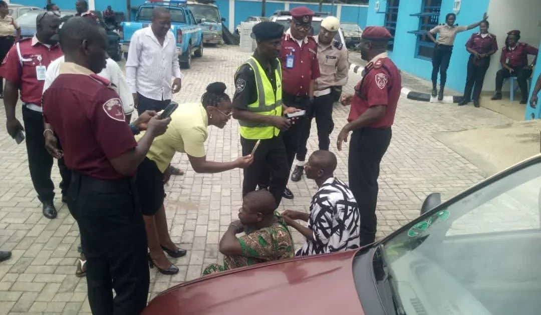 FRSC nabs phone theft gang in Oyo, recovers stolen phone