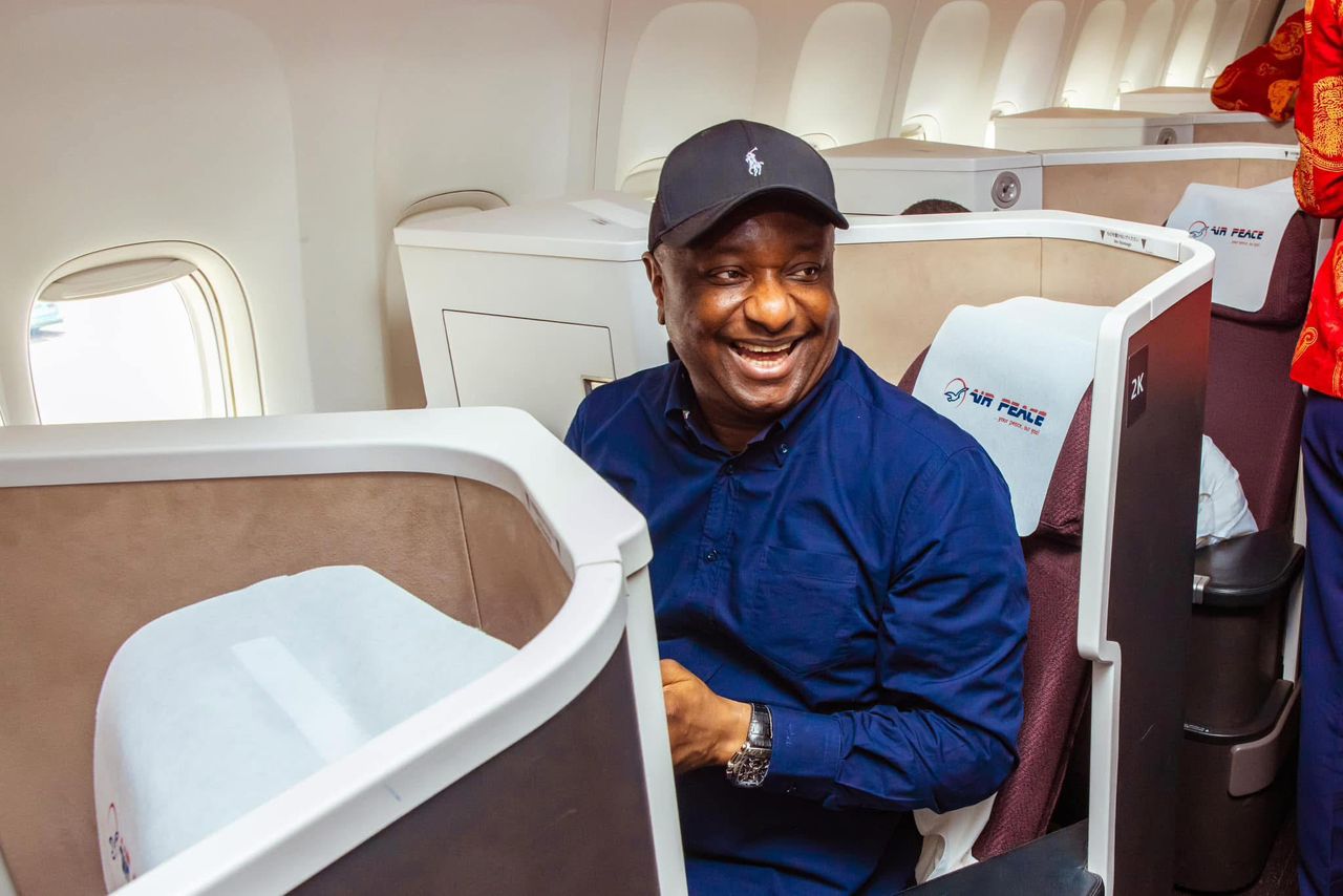 Nigeria’s new aircraft leasing plan lets airlines pay in naira, says Minister