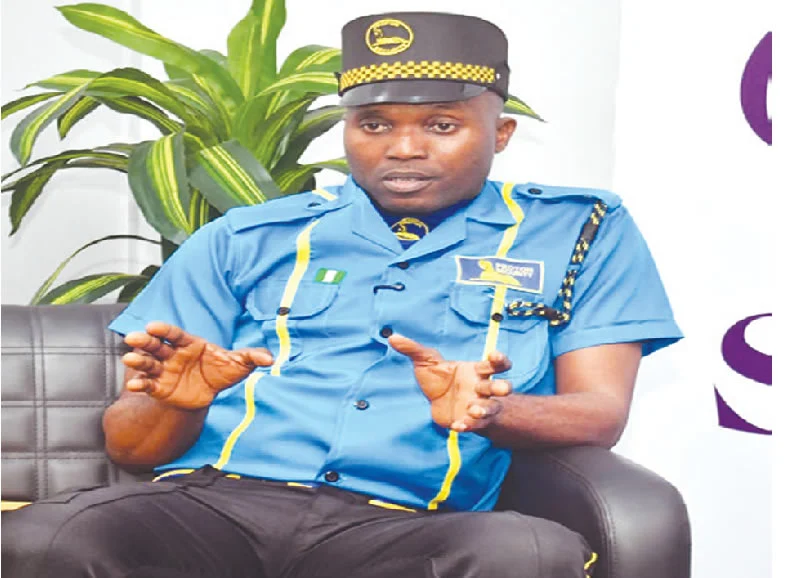 Lagos security guard earns praise for returning lost $9,100