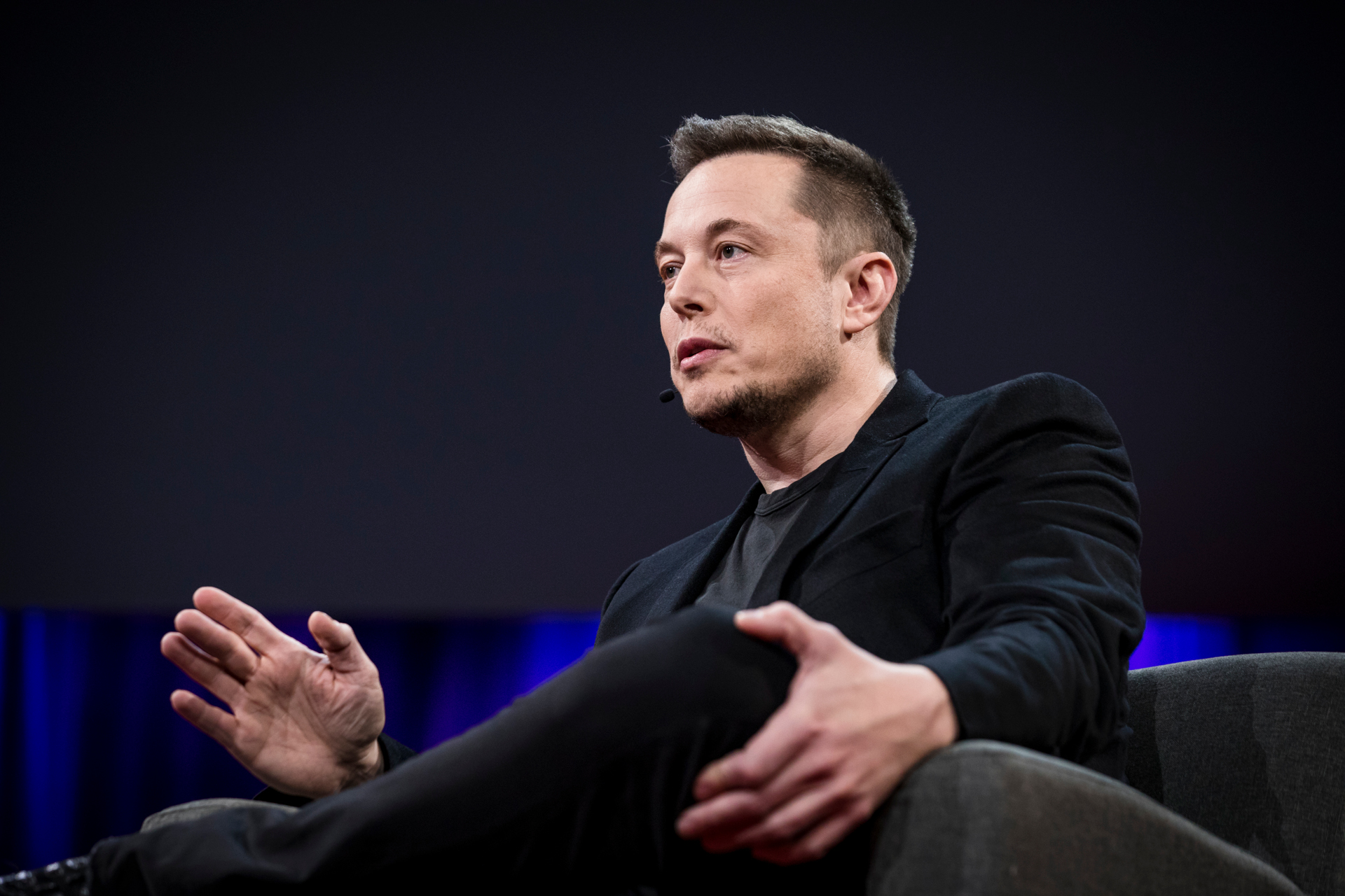 Elon Musk's Wealth Drops Below Trillion as SpaceX Value Falls