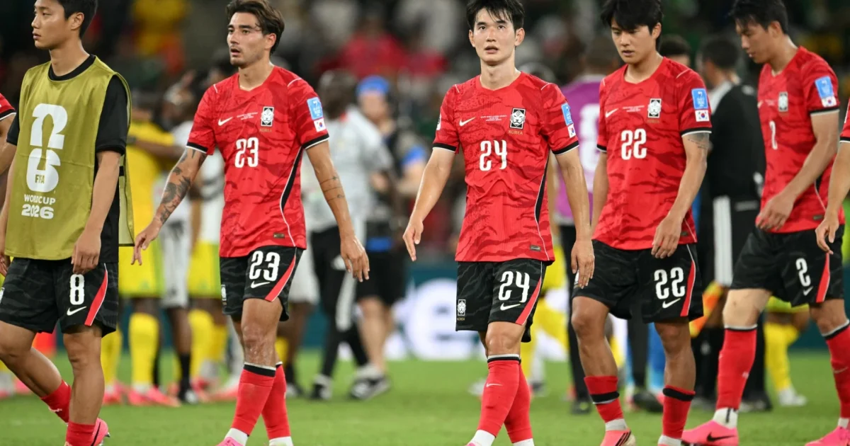 South Korea president says sorry after World Cup exit