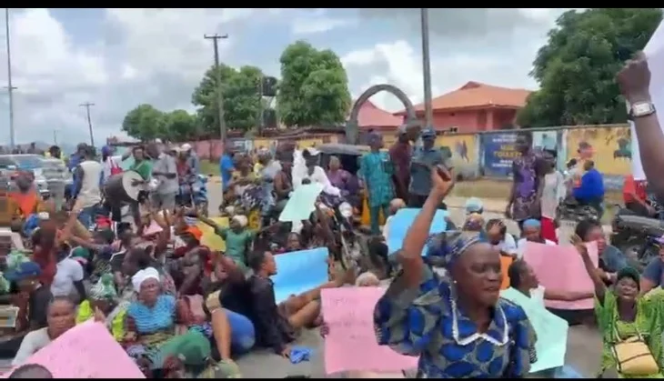 Protest Over Ondo Rep's Name Missing from APC Candidate List