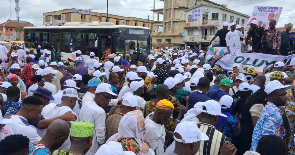 Oyo APC Members Stage Protest Over Primary Election Results