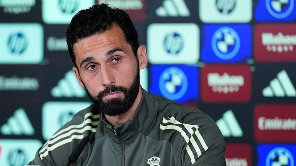 Fulham hires Arbeloa as new manager after Silva's exit