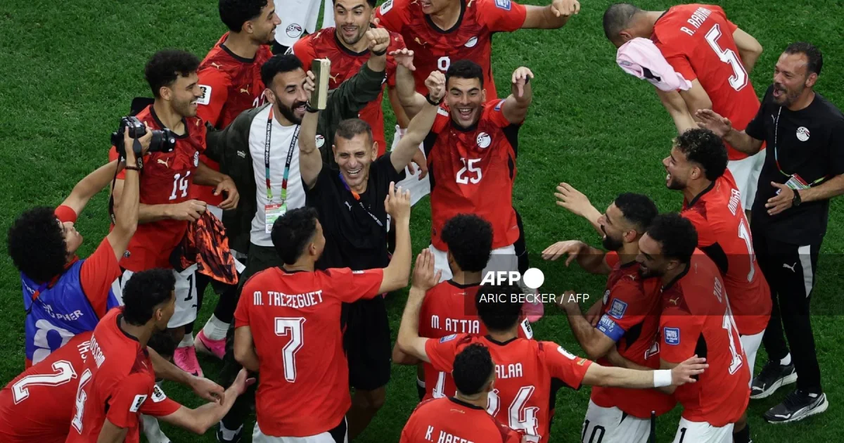 Egyptian Team Gets Hero's Welcome After World Cup Journey