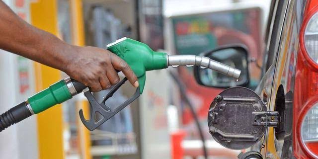 Nigerians Face Longer Wait for Cheaper Petrol Amid Tensions