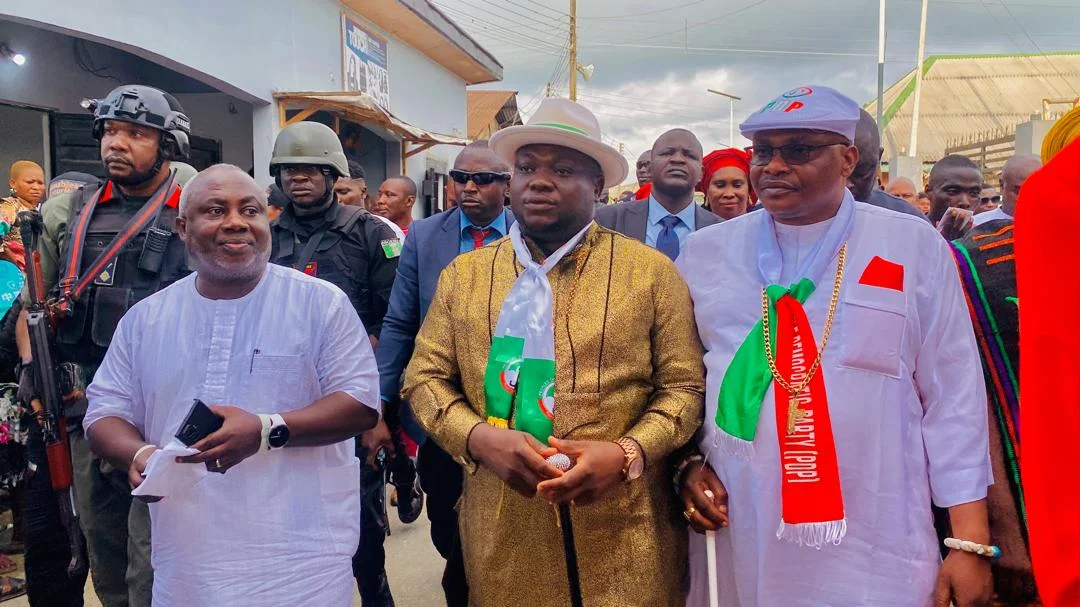 APC Leader and Supporters Switch to PDP in Bayelsa