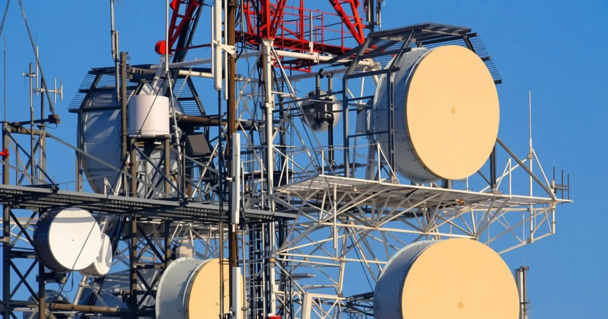 Kano Residents Urged Not to Shelter Under Telecom Masts During Storms