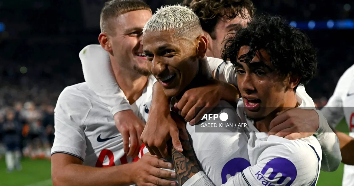 Tottenham Wins Against Chelsea 2-1 Despite Being Down a Man