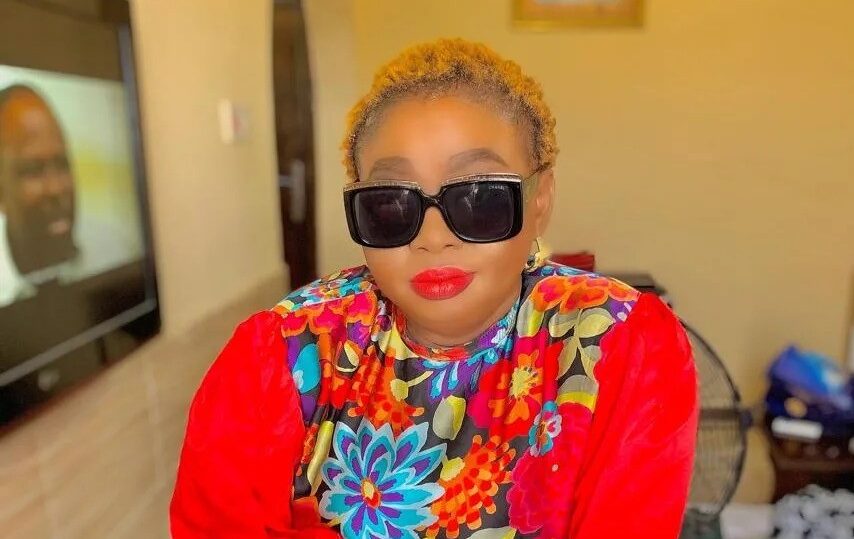Juju singer St. Janet has passed away