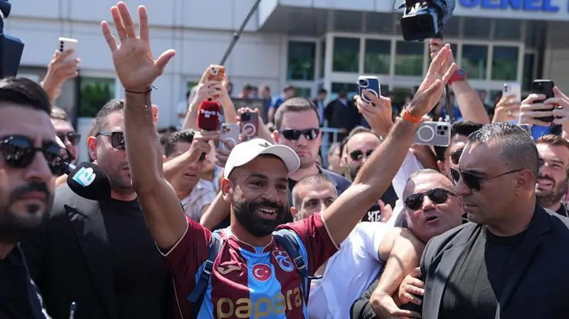 Salah Arrives in Turkey for Trabzonspor Deal