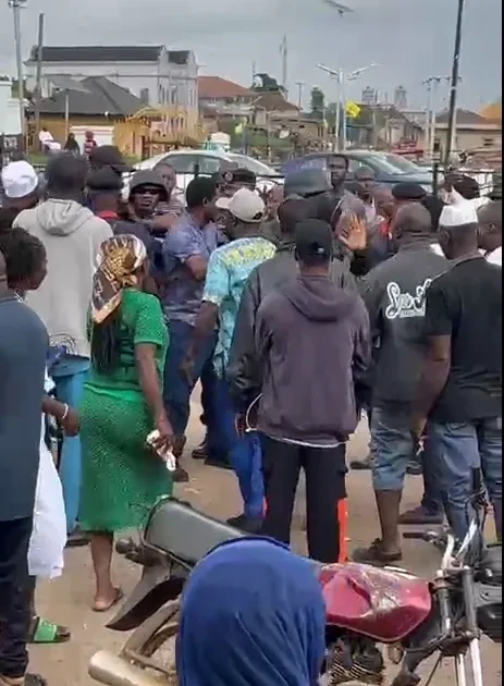 Fight Erupts at Deputy Governor Adewusi’s Polling Unit in Osun