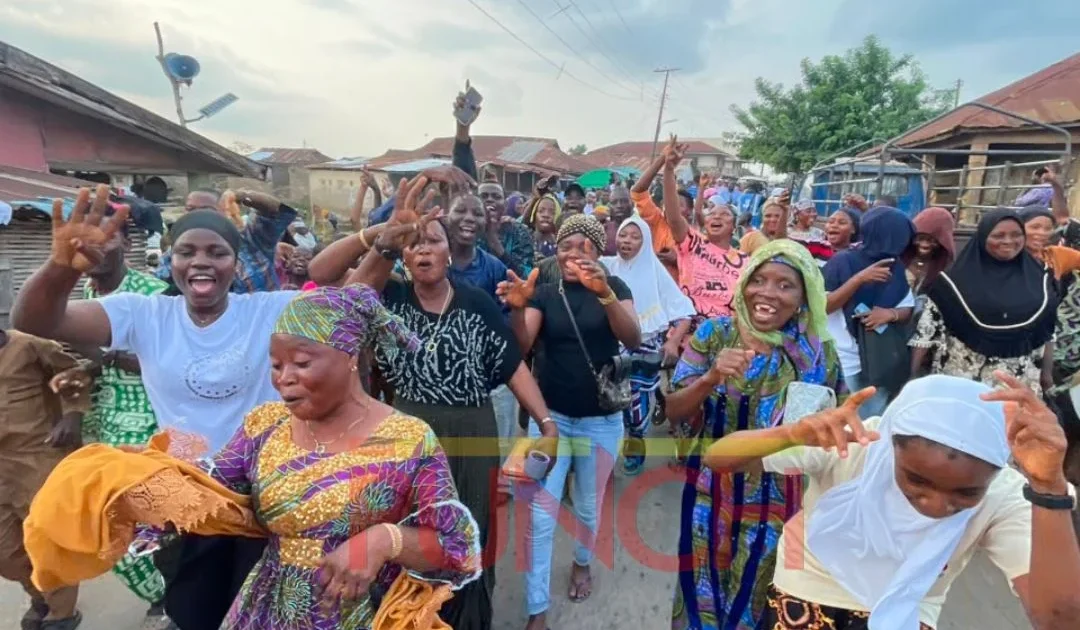 Adeleke Celebrates Win at Polling Unit with 421 Votes in Osun Election