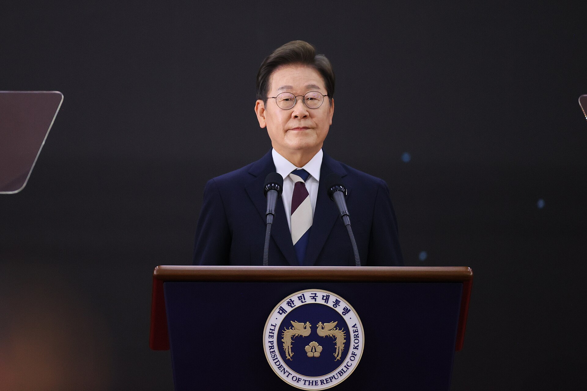 South Korean President wants to talk peace with North Korea
