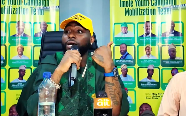 Davido says he wants nothing to do with Nigerian politics
