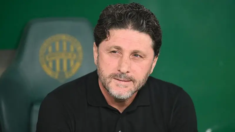 Trabzonspor keeps coach Tekke after Europa League loss