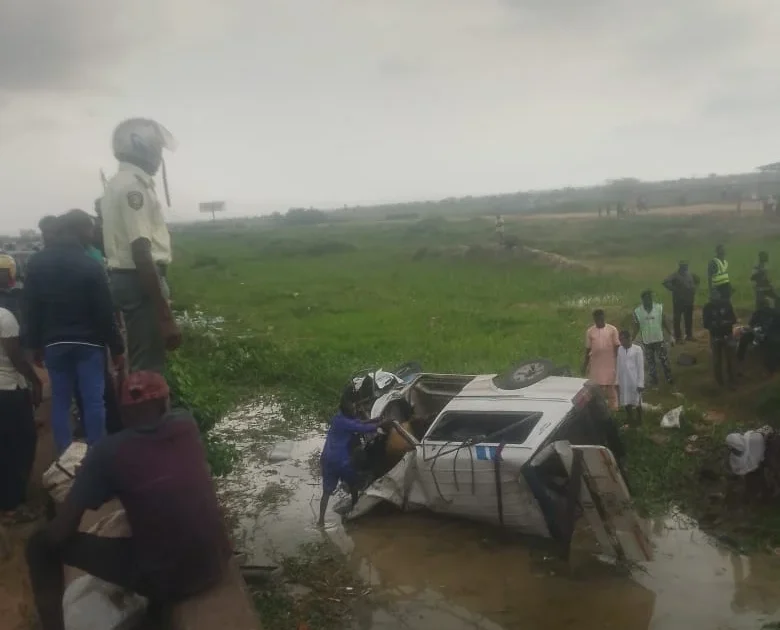 Three women die as vehicle falls from Lagos-Ibadan Expressway bridge