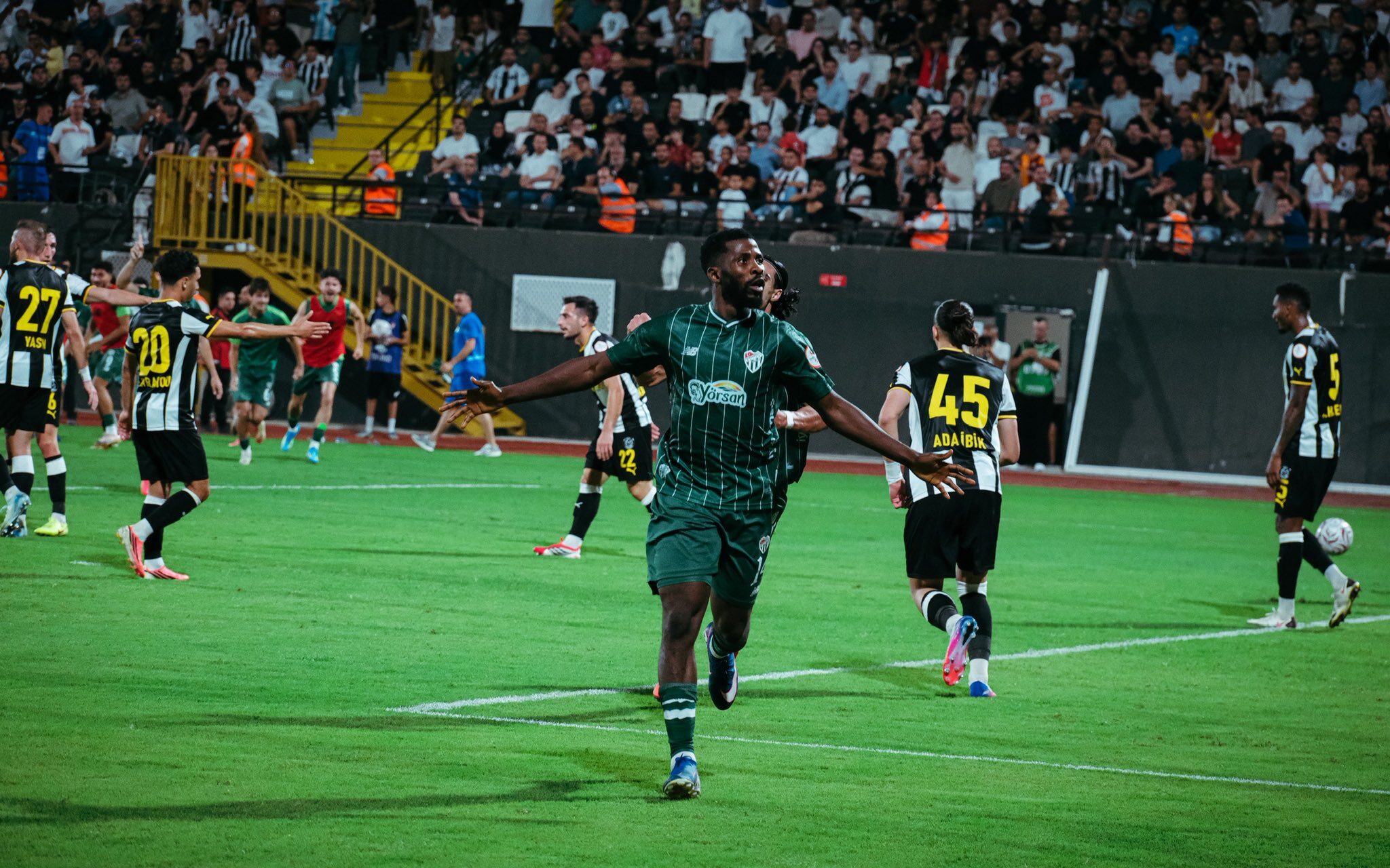 Iheanacho scores two goals as Bursaspor wins against Manisa