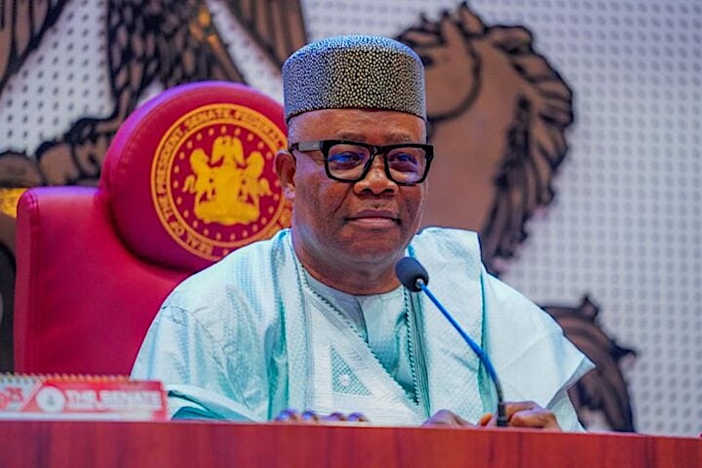 Akpabio asks SSS to investigate false claim about him