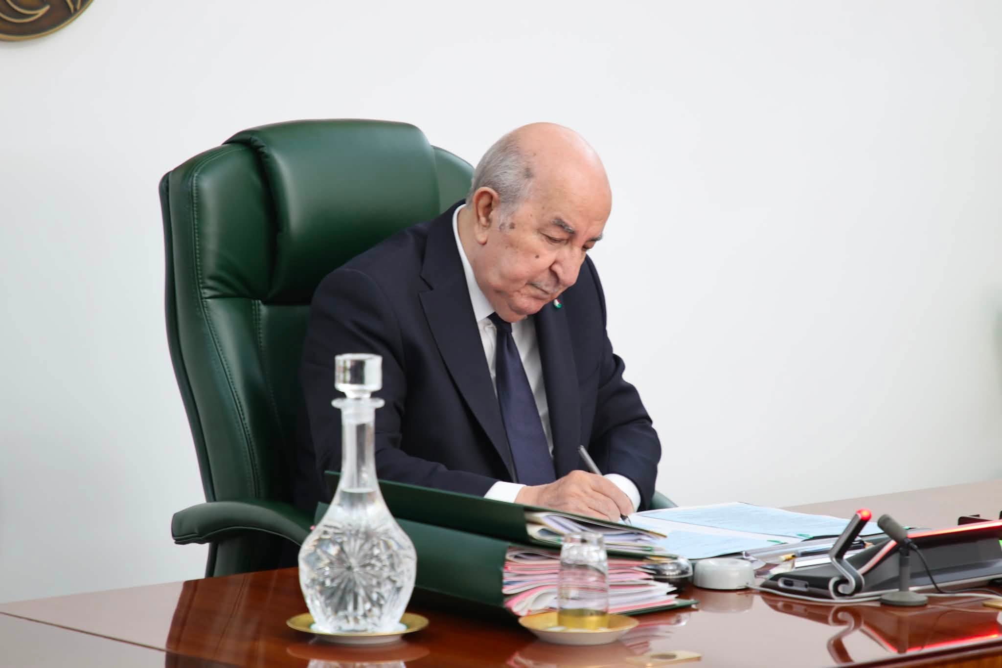 Algeria Cuts Ties with UAE
