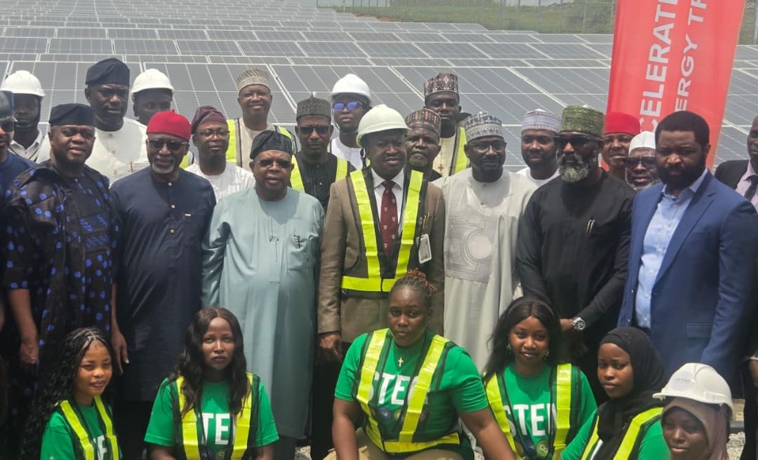 FG launches 3MW mini-grid project at Abuja university