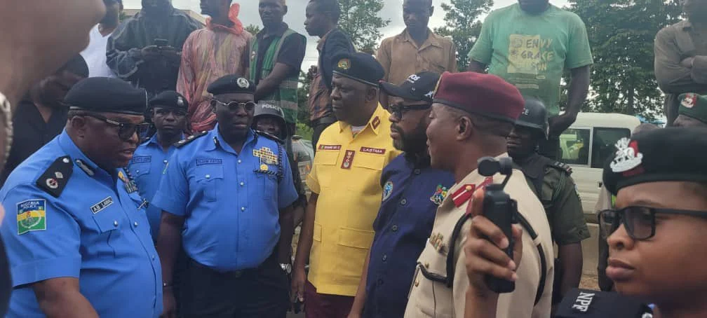 Lagos and Ogun States Send More Traffic Officers to Ease Lagos-Ibadan Expressway Jam