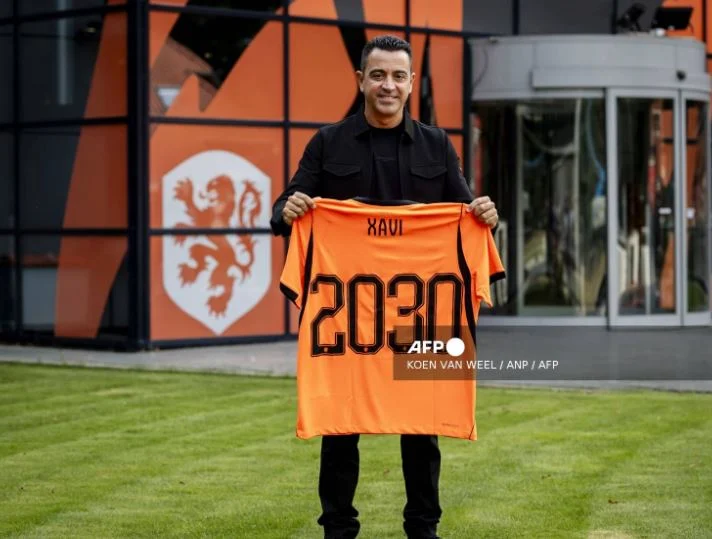 Netherlands coach Xavi leaves out Depay for Germany game