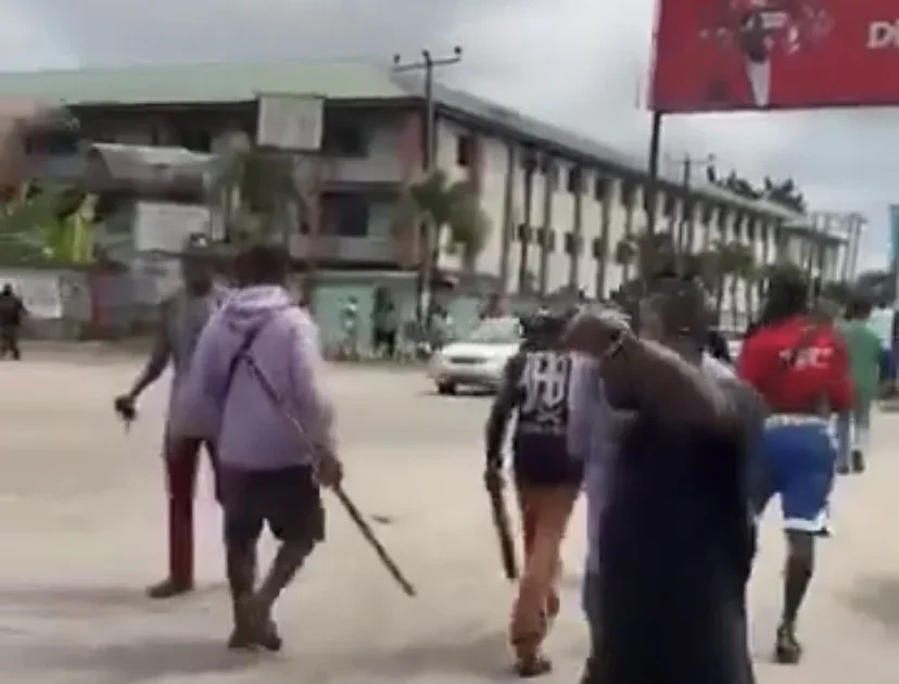 Thugs Attack Supporters of Obi and Kwankwaso in Warri
