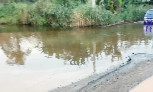 Floodwater Covers Road to Ogun Governor’s Hometown