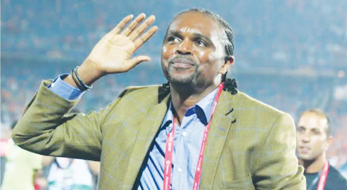 Kanu urges Enyimba fans to stay strong during tough times