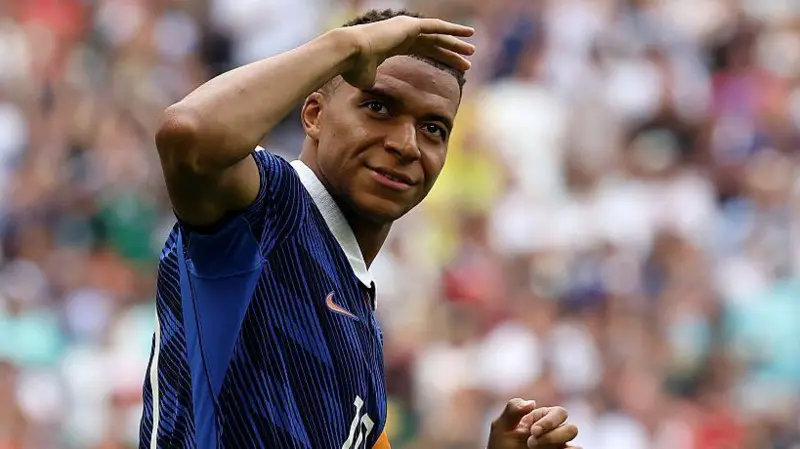 Mbappé Wants to Honor Africa with Ballon d'Or Win