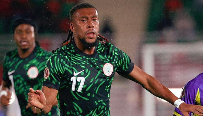Iwobi Praises Bassey’s Leadership at Fulham