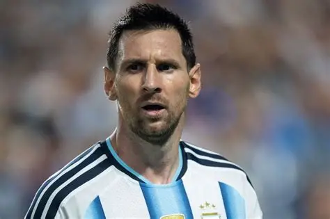 How I Got Messi to Come Back for His Goodbye Match, Scaloni