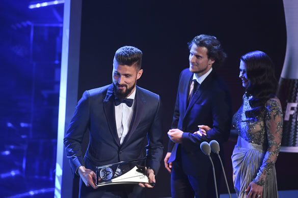 Giroud hints he may retire after this season