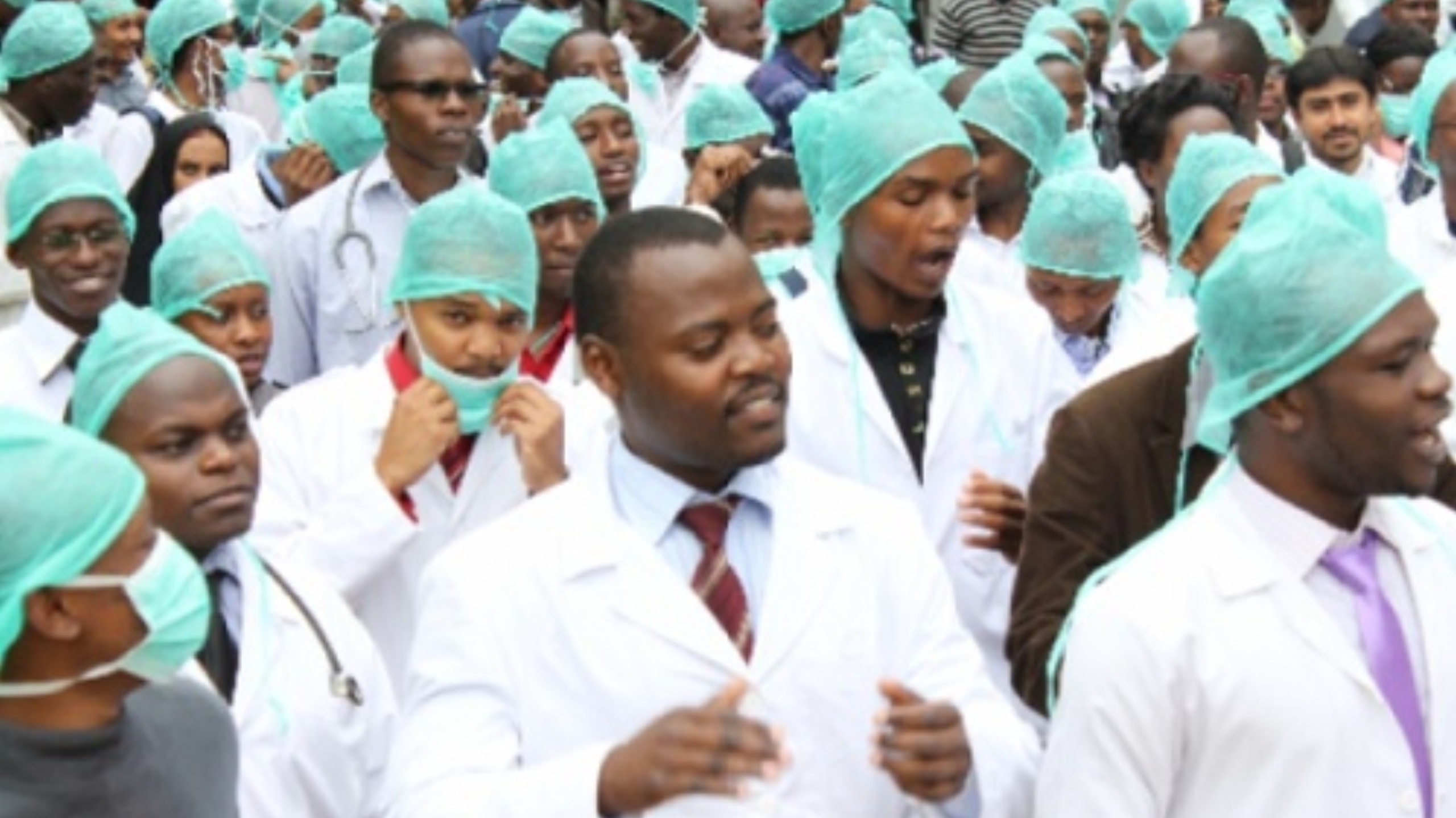Doctors Give FG 14 Days to Act on Their Demands or Face Strike