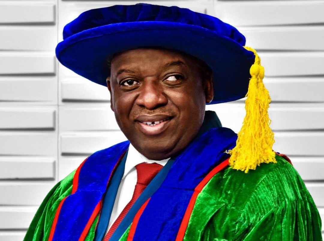 Students and Staff Stop Police from Arresting FUOYE Vice-Chancellor