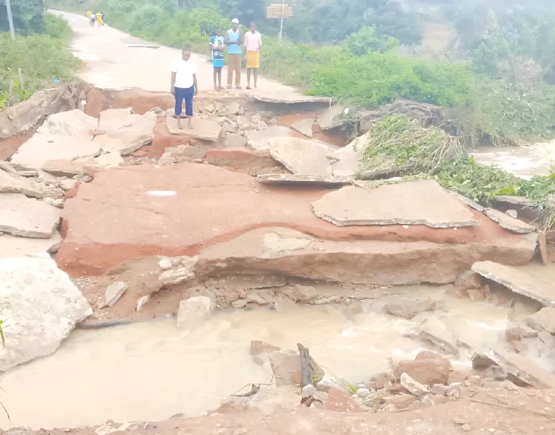 Heavy Rain Causes Flooding in Osun, Damages Bridge and Homes