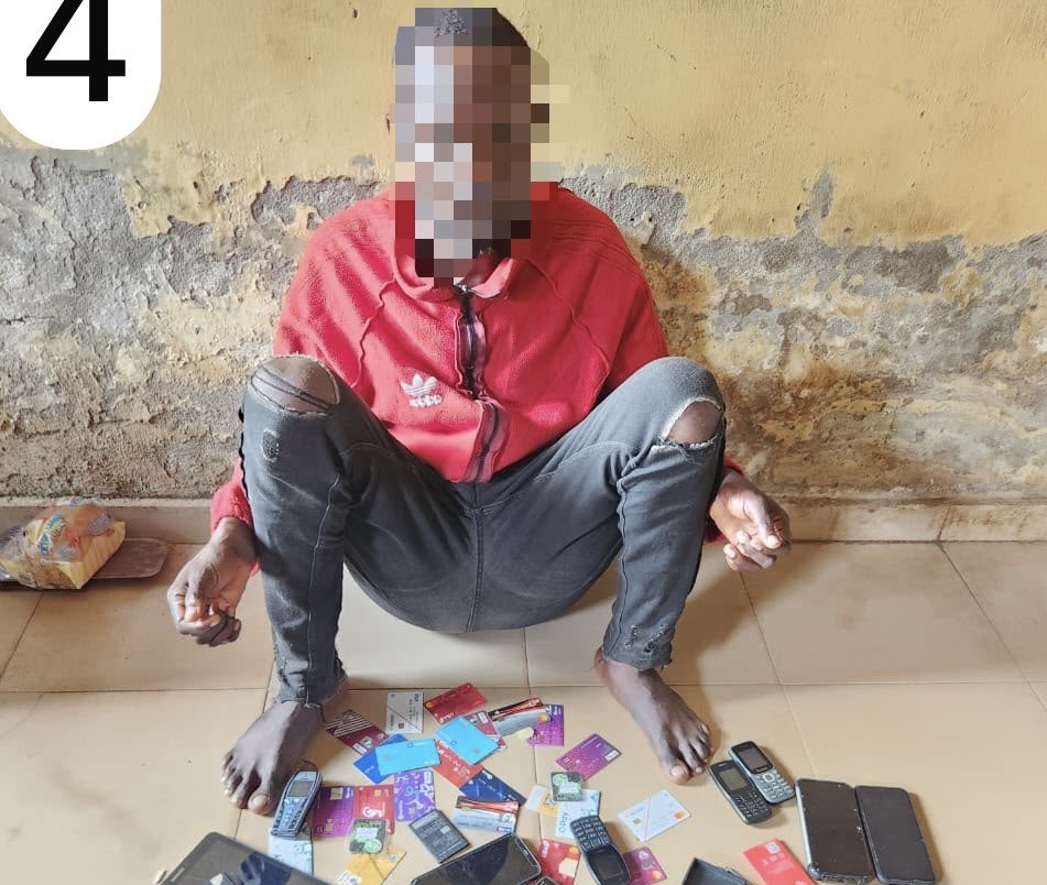 Police nab man for online fraud, seize 25 phones and many ATM cards