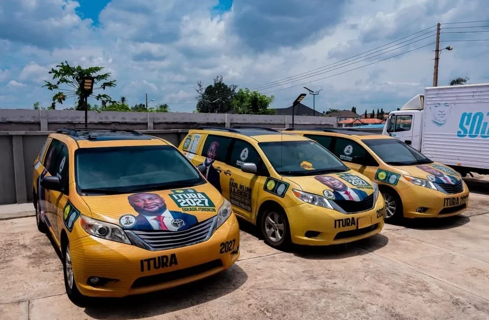 D’Banj gifts campaign vehicles to politician in Osun State