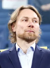 Russia coach disagrees with Chelle’s game strategy claims