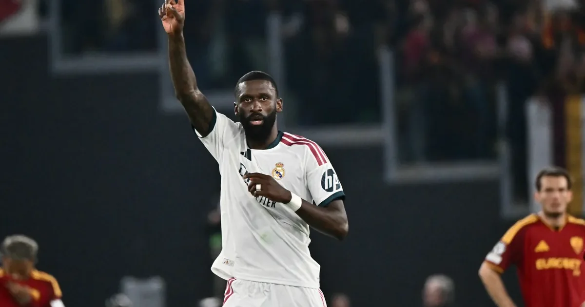 Real Madrid Stages Late Comeback to Beat Roma 4-3