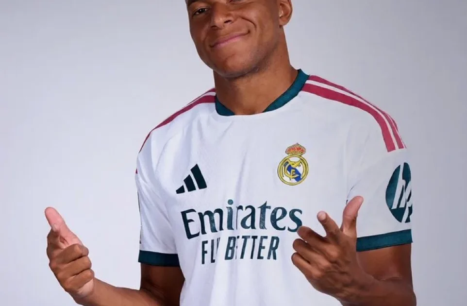 Mbappé sets record as youngest player to hit 100 Champions League matches