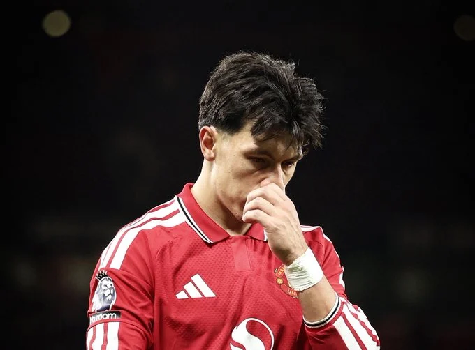 Keane Criticizes Martínez for Comments on Manchester United
