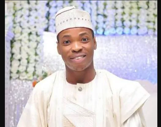 Woli Agba defends Dele Omowoli after video of him crying over Toluwanisings’ death