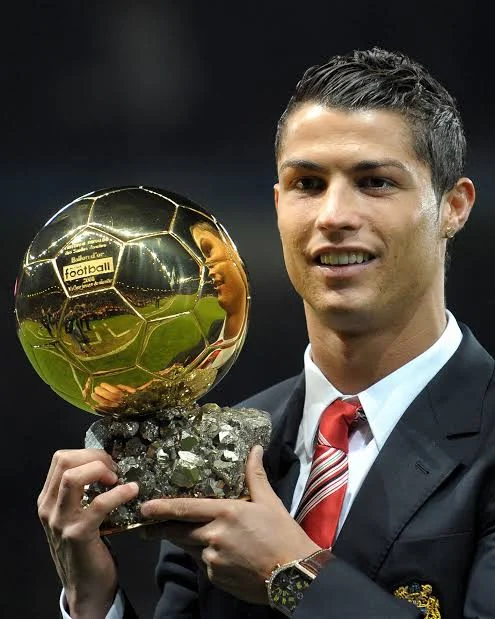 Ronaldo’s 2008 Ballon d’Or Leads Fan Vote with 75%