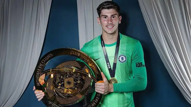 Chelsea's Young Keeper Penders Reminds Alonso of Courtois