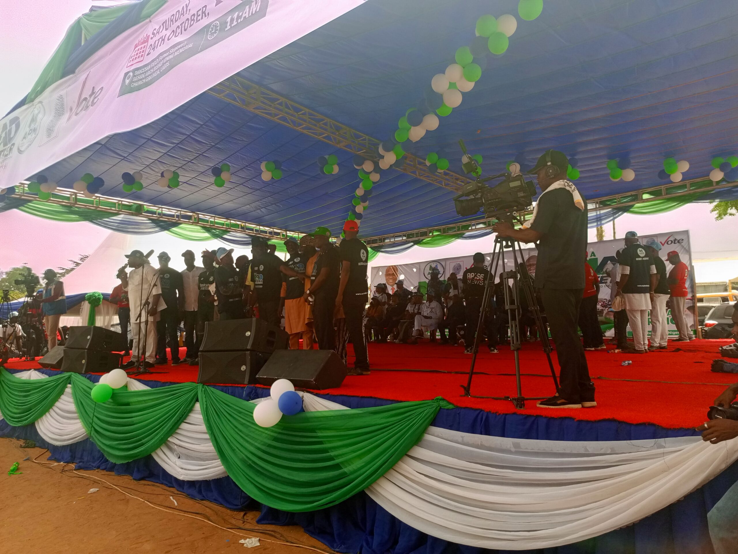 Makinde Calls for Economic and Security Changes at Movement Launch