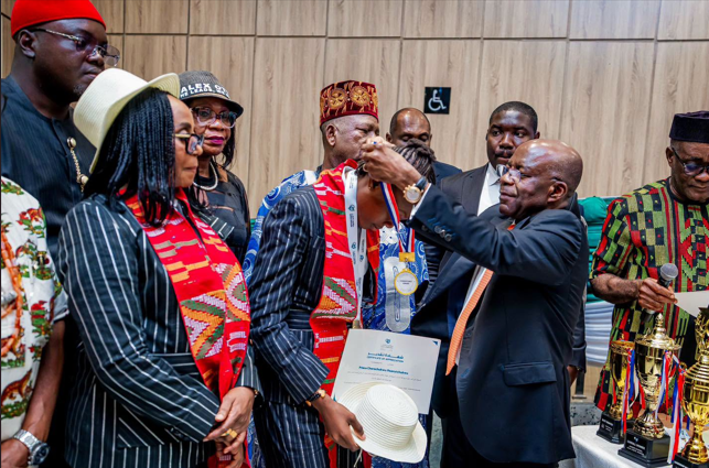 Otti gives N1m each to Abia debate champions