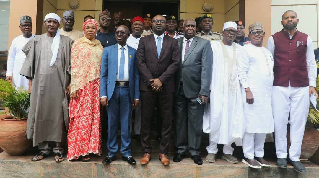 FG Panel Links Deaths of 37 Miners to Lack of Oxygen